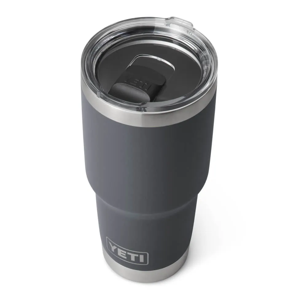 21070070030 TERMO RAMBLER 30oz CHARCOAL MARCA YETI