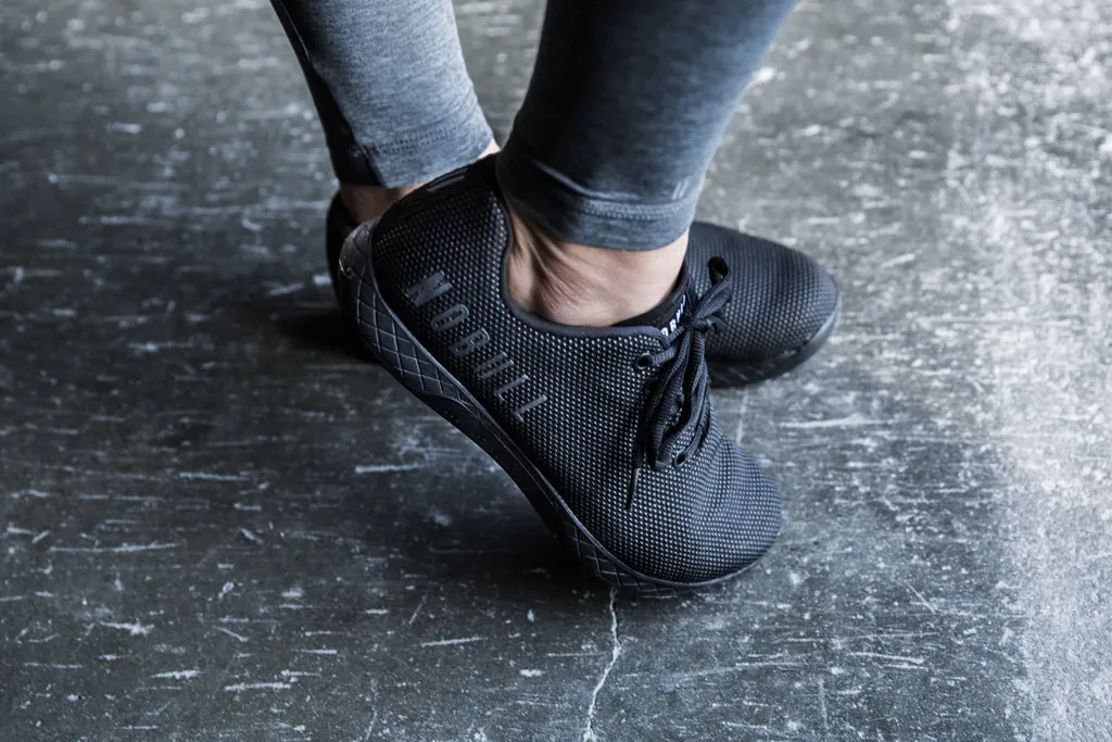 BLACK TRAINER (WOMEN'S).