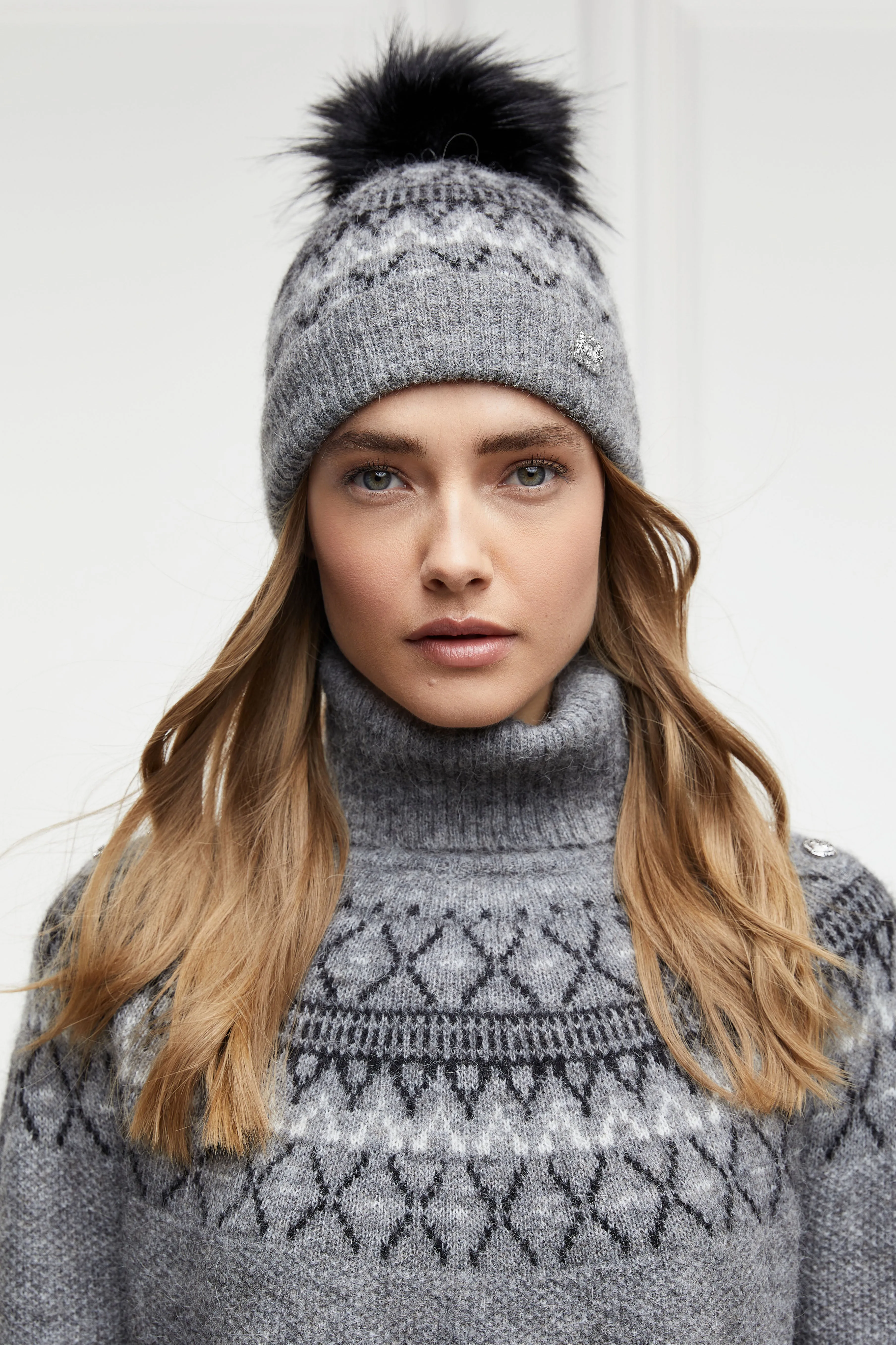 Fairisle Bobble Hat (Soft Grey)