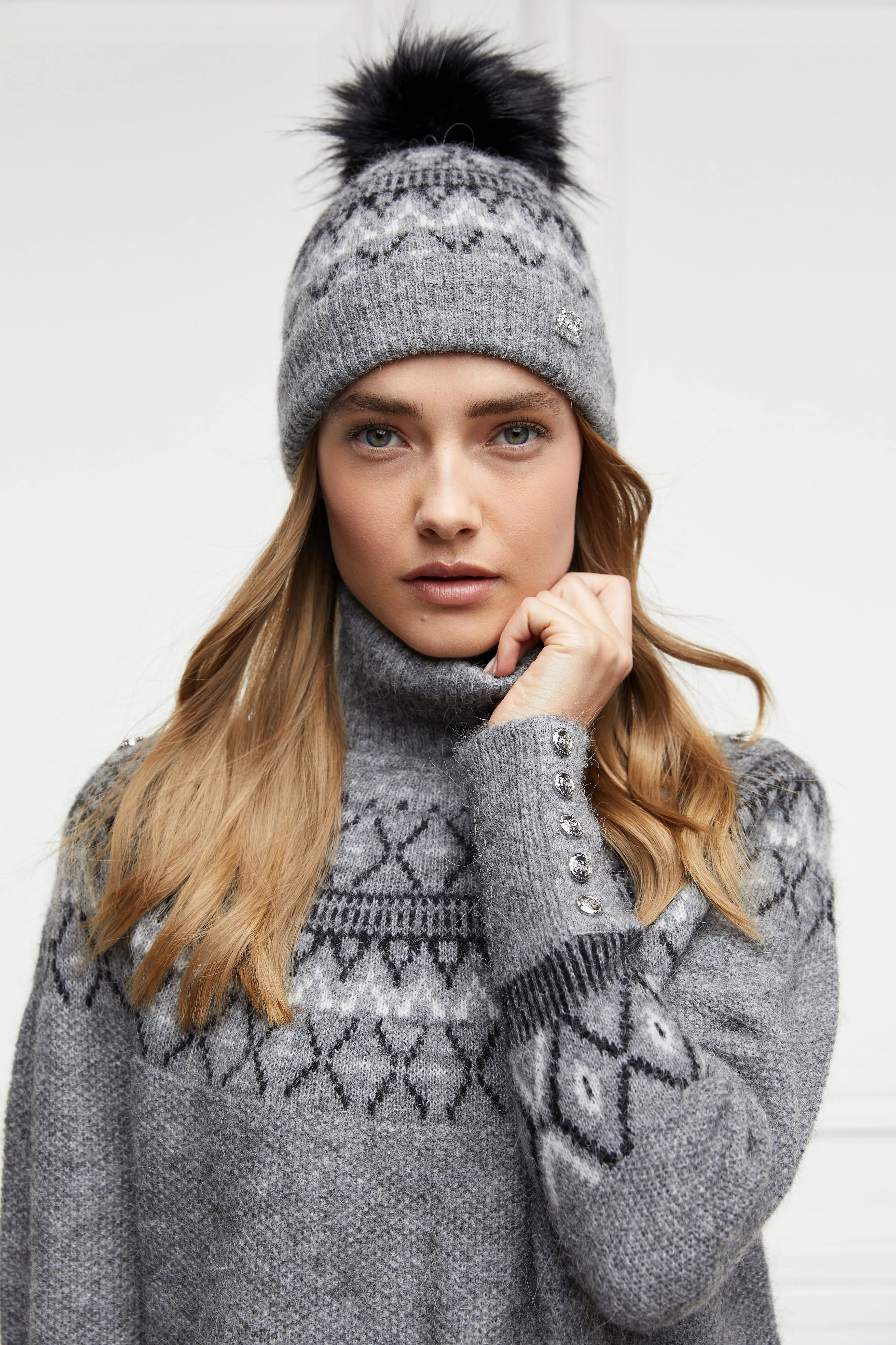 Fairisle Bobble Hat (Soft Grey)