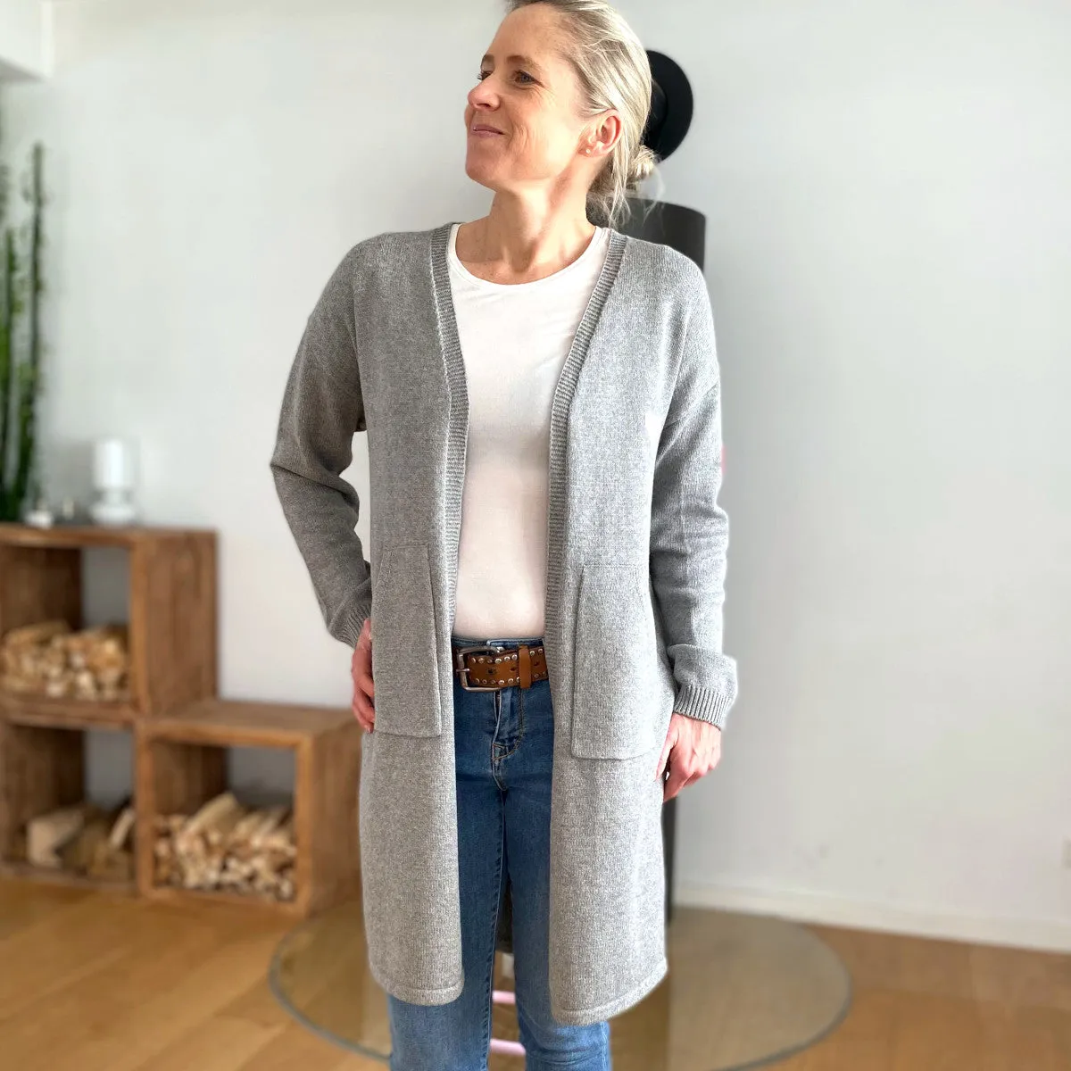 Herzlein® Cardigan "Vanessa" mit Herz in Grau