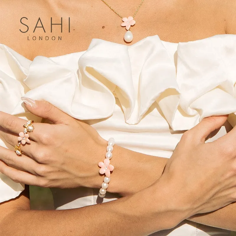 Sahi Pearl & Lily Flower Charm Bracelet